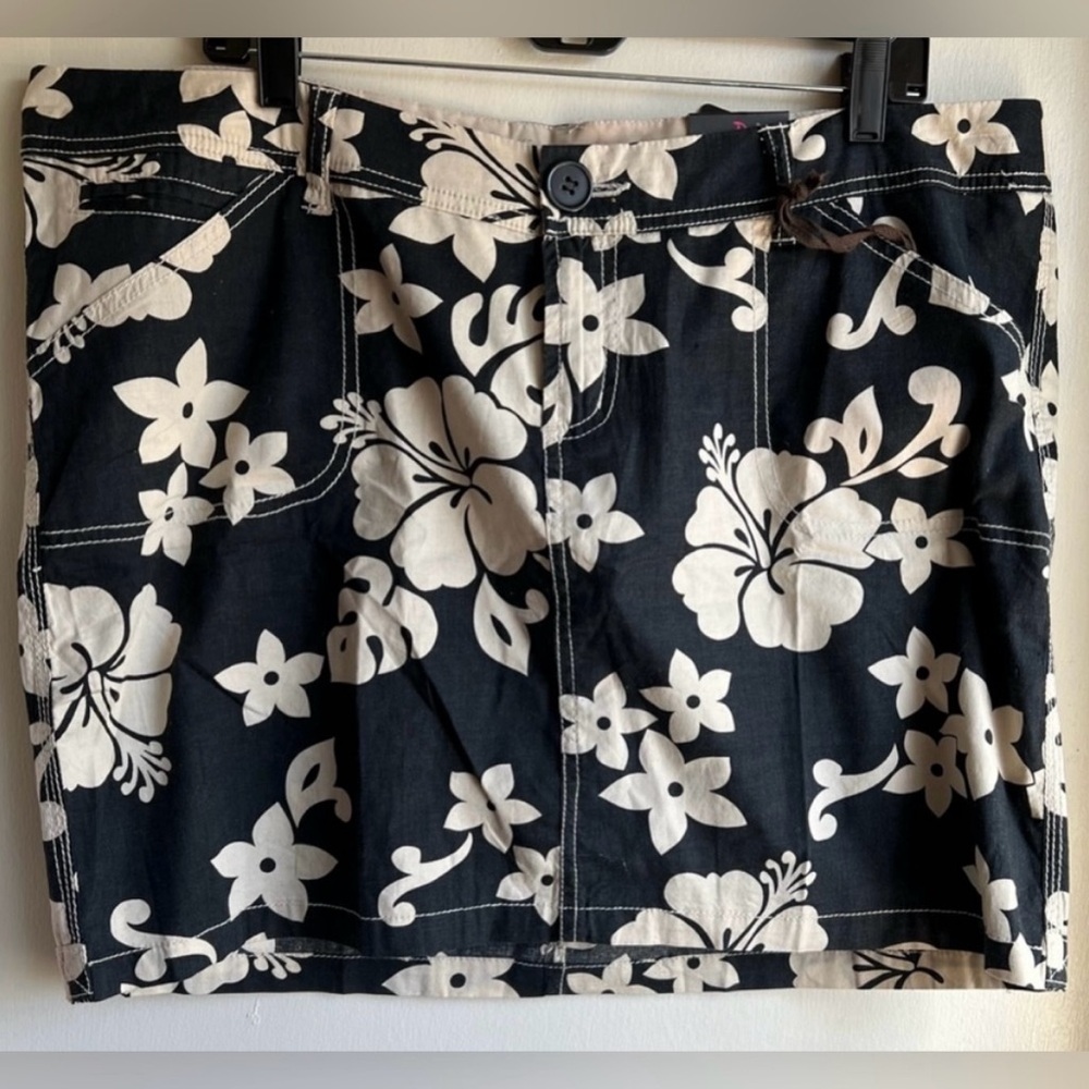 NWT Freestyle Revolution Skirt